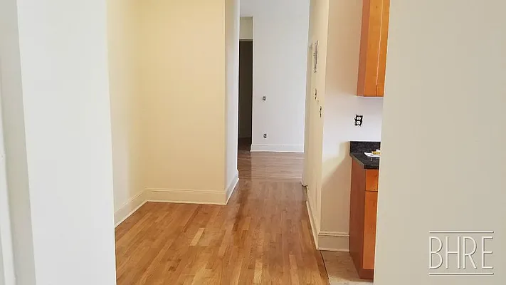 Rented by Brooklyn Heights Real Estate Inc | media 54