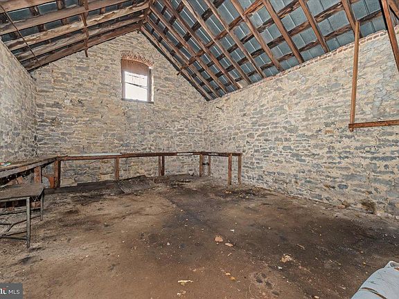 4th image of 486 Antietam Dr