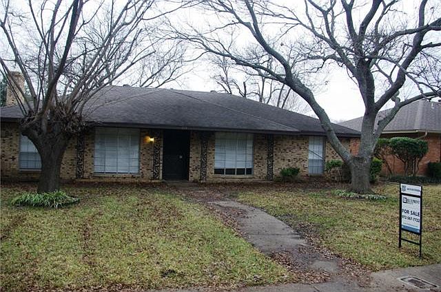 1st image of 814 Granada Dr