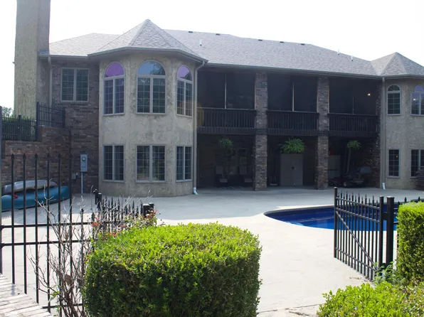 2444 Copperwood Drive, Lebanon, MO 65536