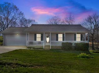 207 Bakersfield Dr, Cadiz, KY 42211