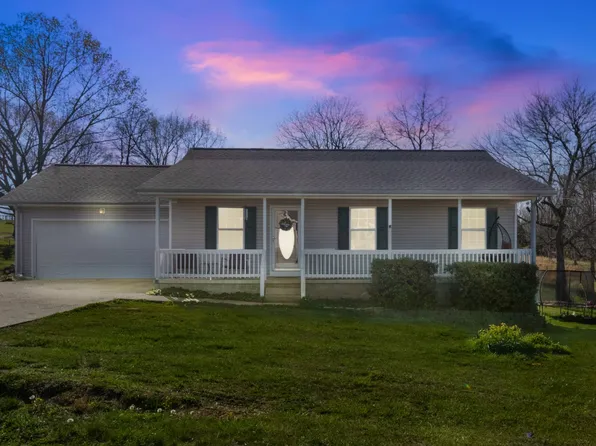 207 Bakersfield Dr, Cadiz, KY 42211