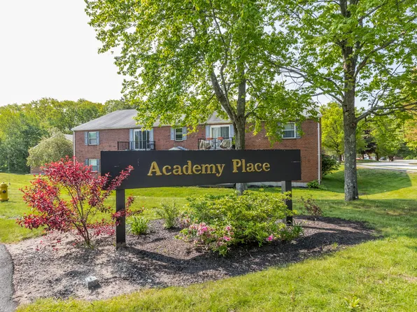 11 Academy Place #36, Saco, ME 04072