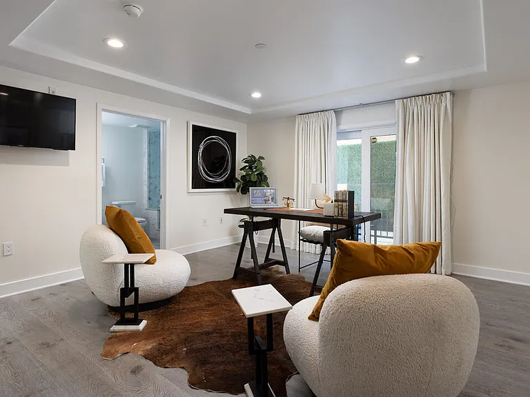 155 N Hamilton Dr #102 — Photo 17
