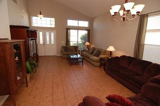 Large Great Room with Dining area
