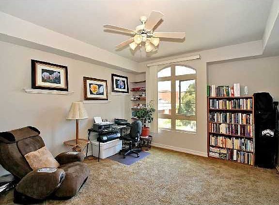 4th image of 1465 C St Unit 3602