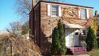 2nd image of 7327 S Whipple St