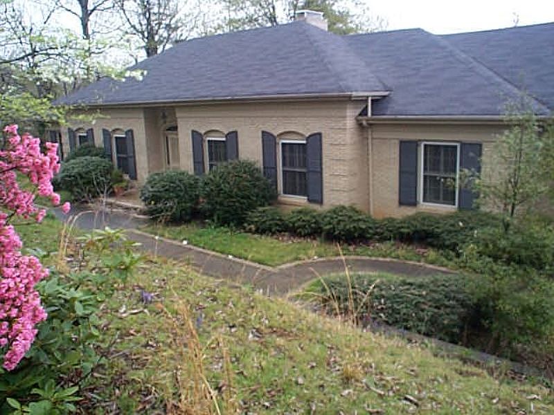 1st image of 311 Lake Circle Dr