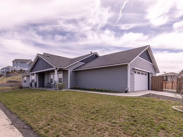 2340 NW Prairie View Dr, Pullman, WA 99163