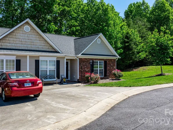 106 Lady Slipper Ln SW, Valdese, NC 28690