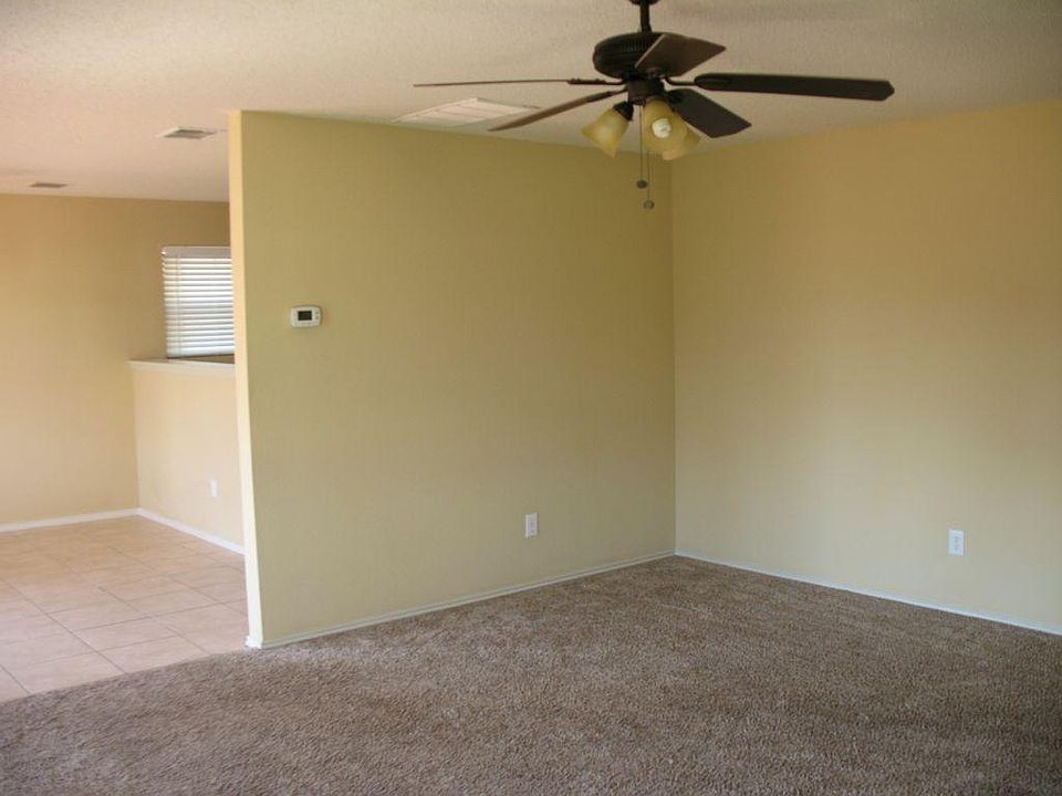 1st image of 4913 Waterford Dr
