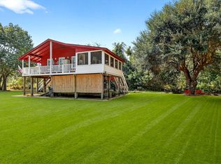 221 Fishermans Trl, Huntsville, TX 77320