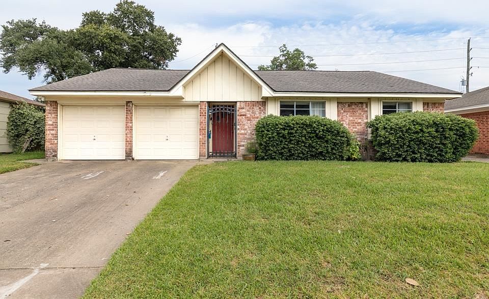 1st image of 334 Skywood Dr