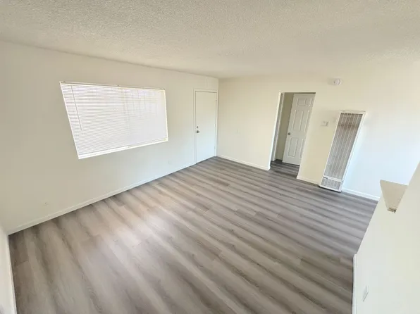 1111 W 94th St #7, Los Angeles, CA 90044