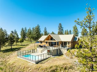 863 Blazing Star Ln, Chelan, WA 98816
