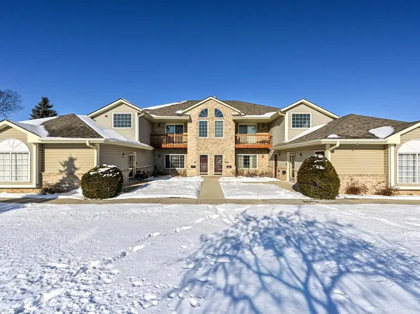 17600 West Lincoln AVENUE, New Berlin, WI 53146