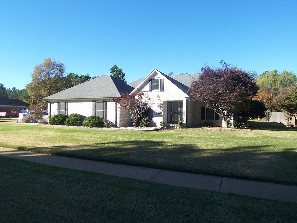 1st image of 1809 Greenbriar St