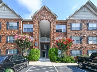 5238D Hilltop Rd, Jamestown, NC 27282