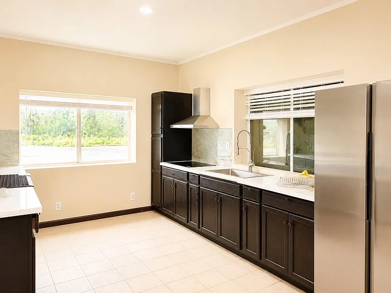 540 Rhonda Rosa Rd — Photo 10