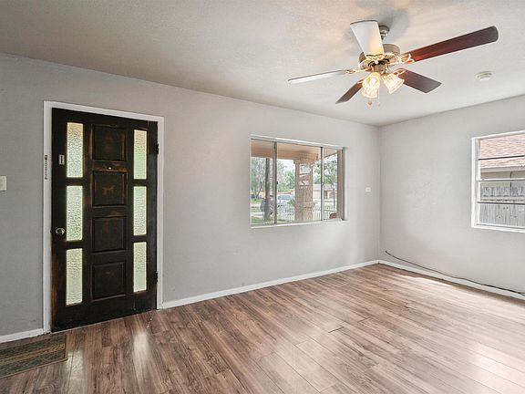 5th image of 316 Airport Blvd