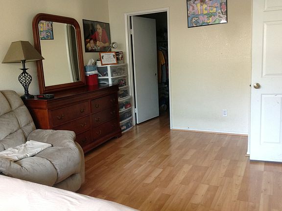 3rd image of 4487 Los Serranos Blvd
