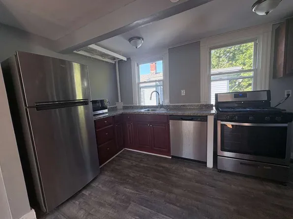 229 Dwight St #22, New Haven, CT 06511