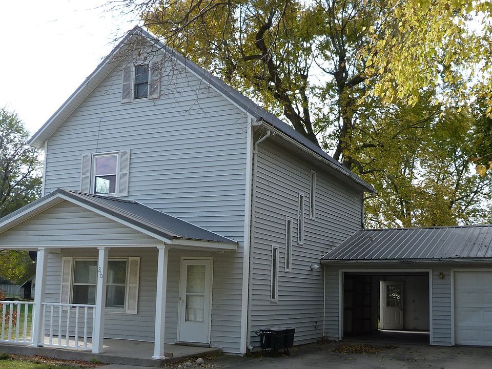 1st image of 210 N Green St