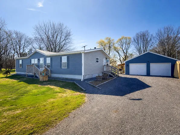 1231 Route 9b, Champlain, NY 12919