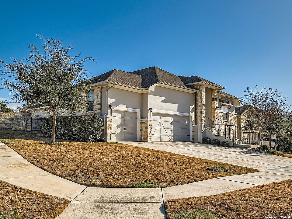 1st image of 102 ESCALERA CIR