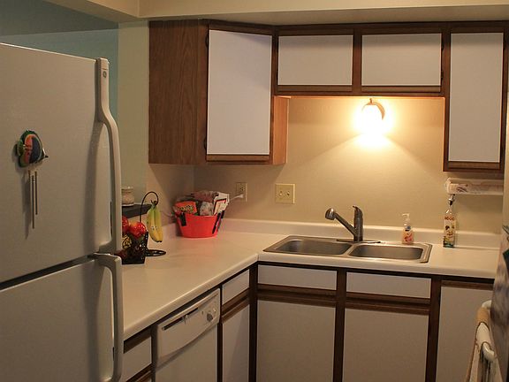 3rd image of 2198 Cypress Dr
