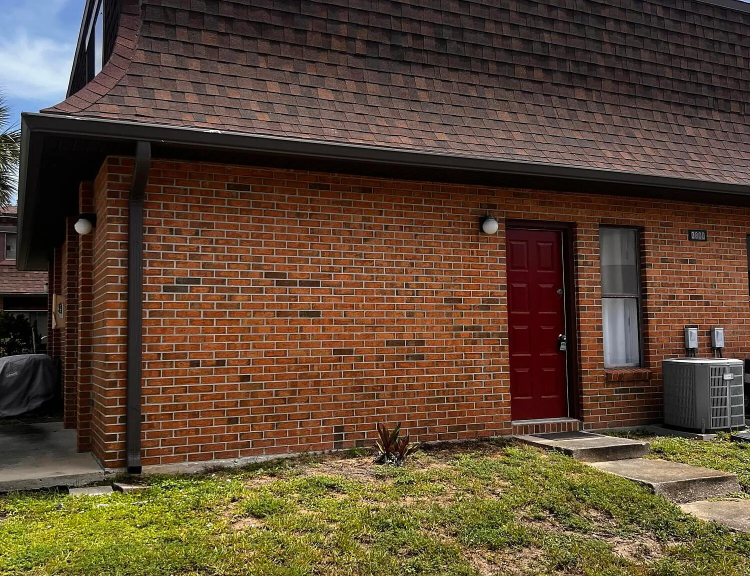 1 bed, 1.0 bath, 672 sqft, $1,350 — Photo 1