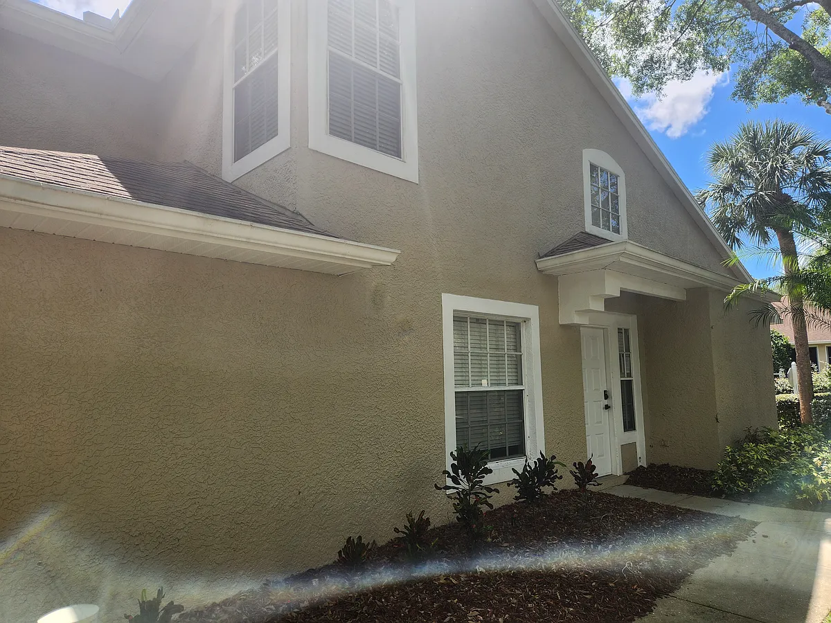 Building Photo - 2216 Andover Cir