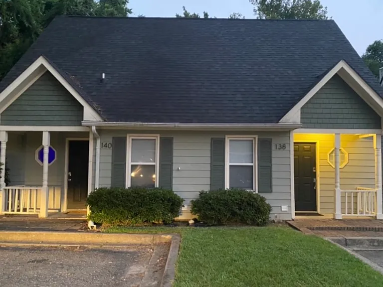 Elizabeth Darby Ln — Photo 1