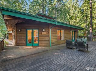 720 N Potlatch Drive N, Hoodsport, WA