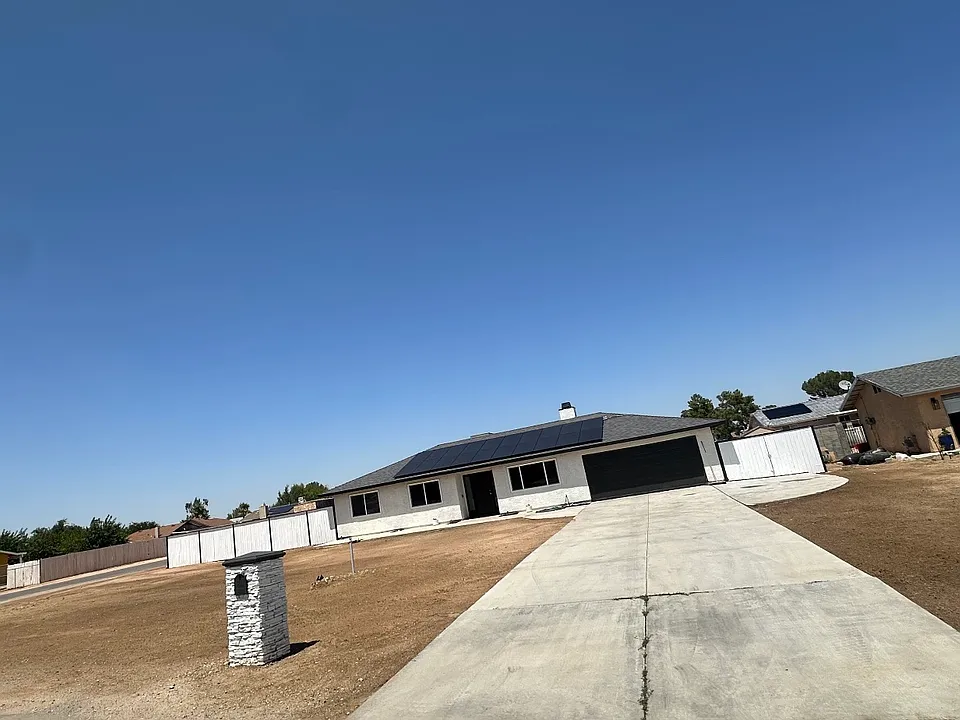 21110 Rambling Rd