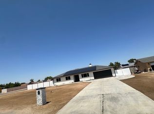 21110 Rambling Rd, Apple Valley, CA 92308
