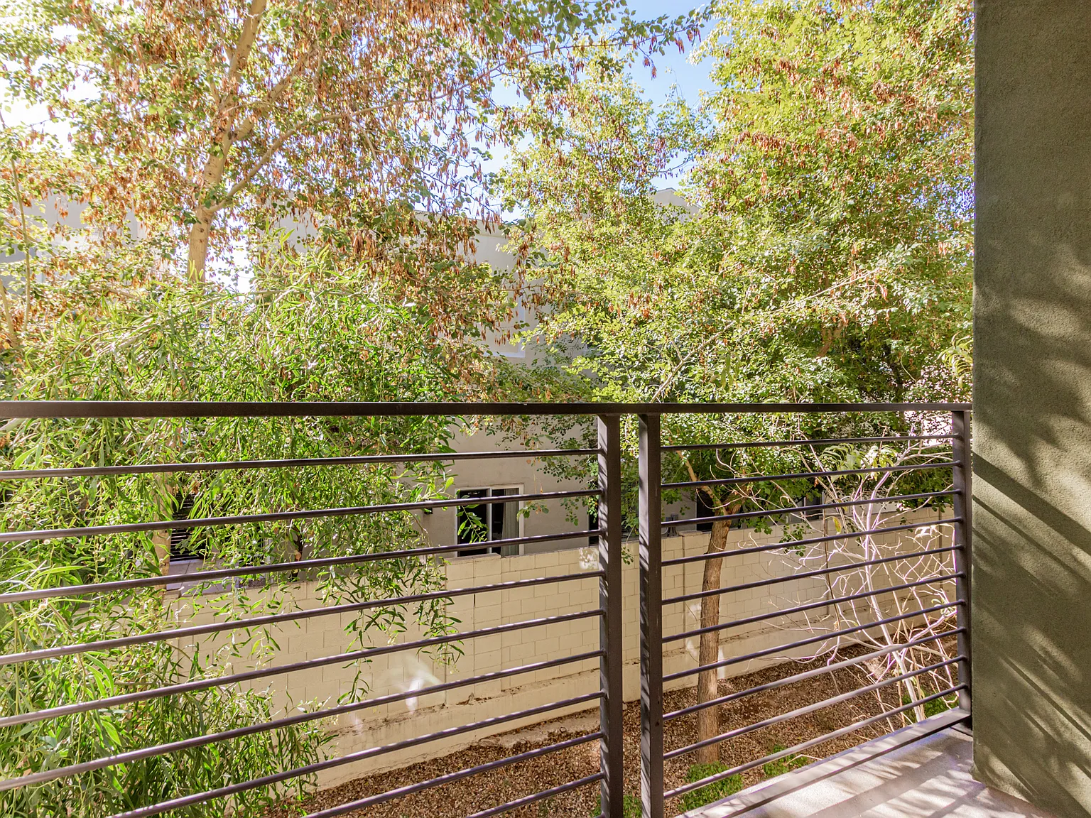 3 bed, 3.5 bath, 1575 sqft, $2,900 — Photo 1