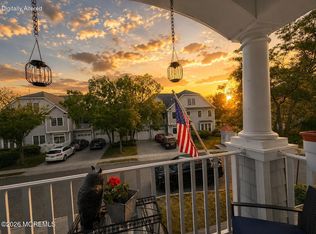 22 Skimmer Ln, Port Monmouth, NJ 07758