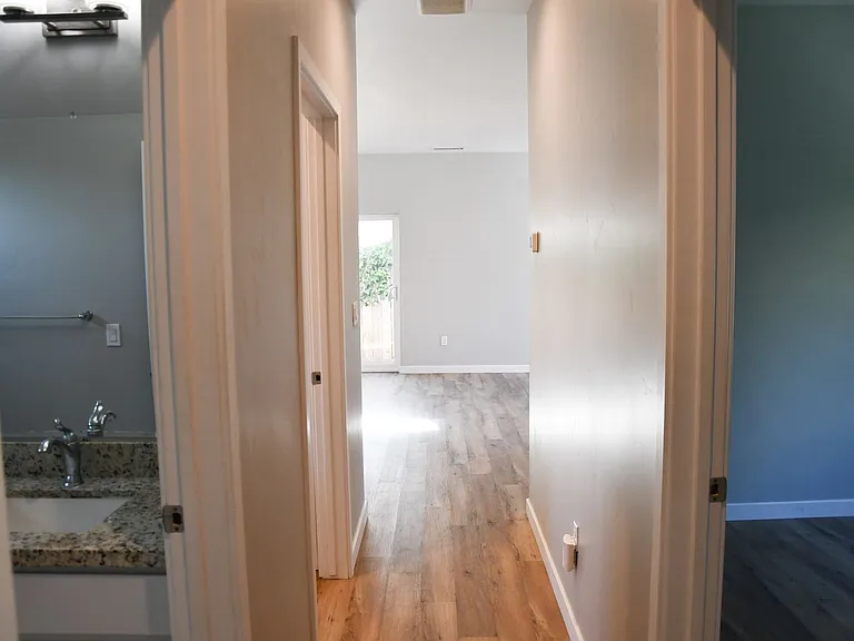 132 S Lime St — Photo 26