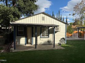 1445 E Woodbury Rd, Pasadena, CA