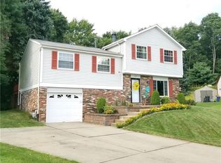 109 Gaffney Dr, Coraopolis, PA 15108