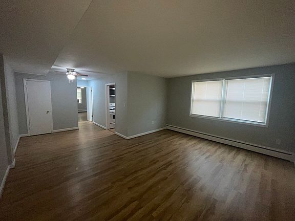 4th image of 214 Brookes Ave #202