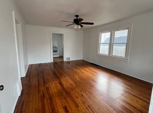 122 N Main St, Pendleton, IN 46064