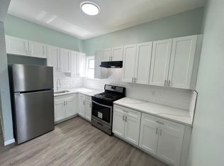176 Bayview Ave #2E, Jersey City, NJ 07305