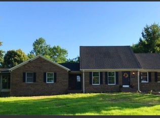 6544 Oak Grove Rd, Newburgh, IN 47630