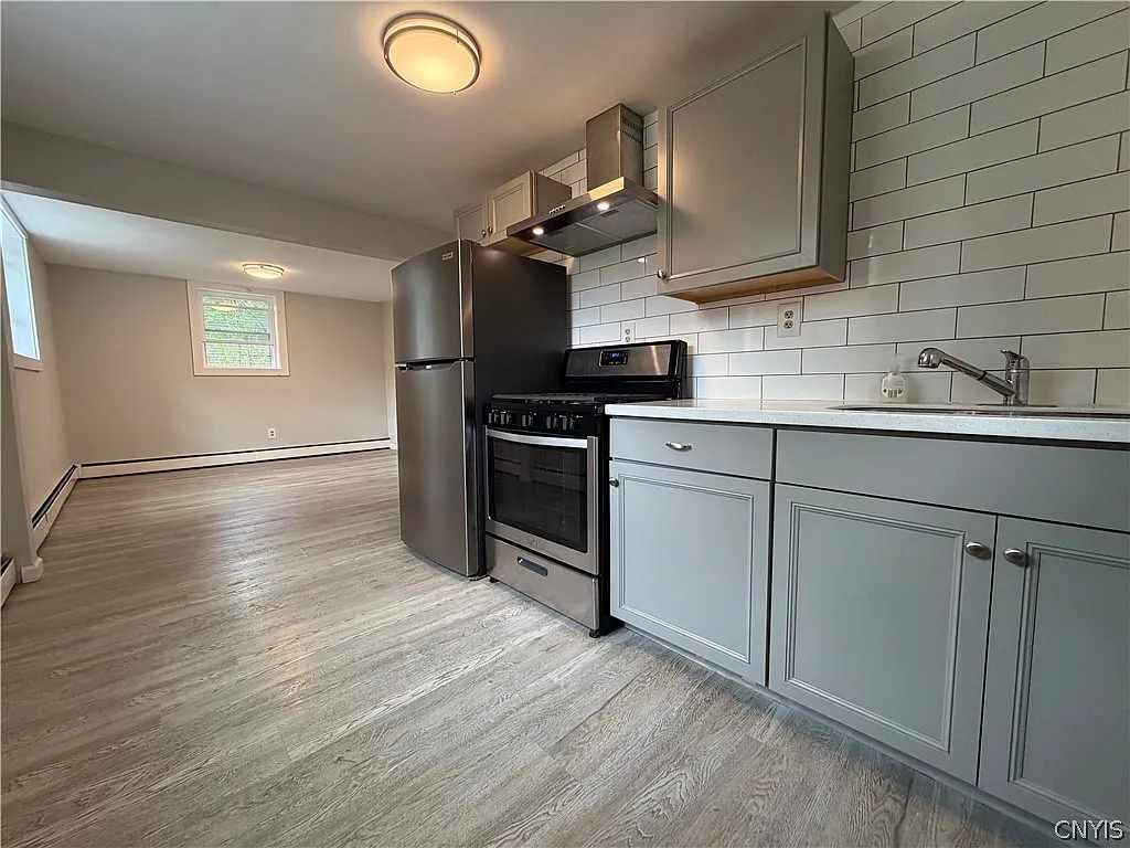 1 bed, 1.0 bath, 3078 sqft, $1,595 — Photo 3