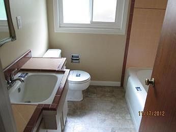 2nd image of 112 E 16th St
