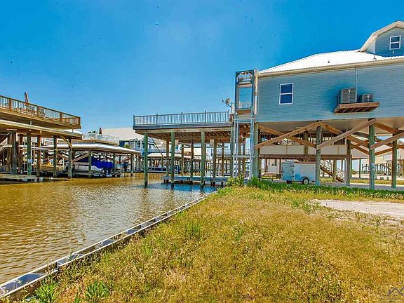 3rd image of 129 Pier 4 Ct