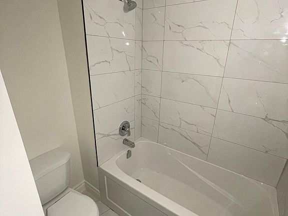 5th image of 567 Woolwich St #6