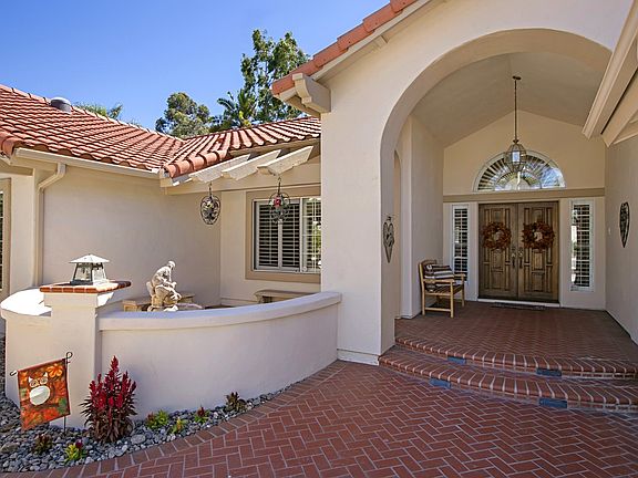 3rd image of 14257 Arbolitos Dr